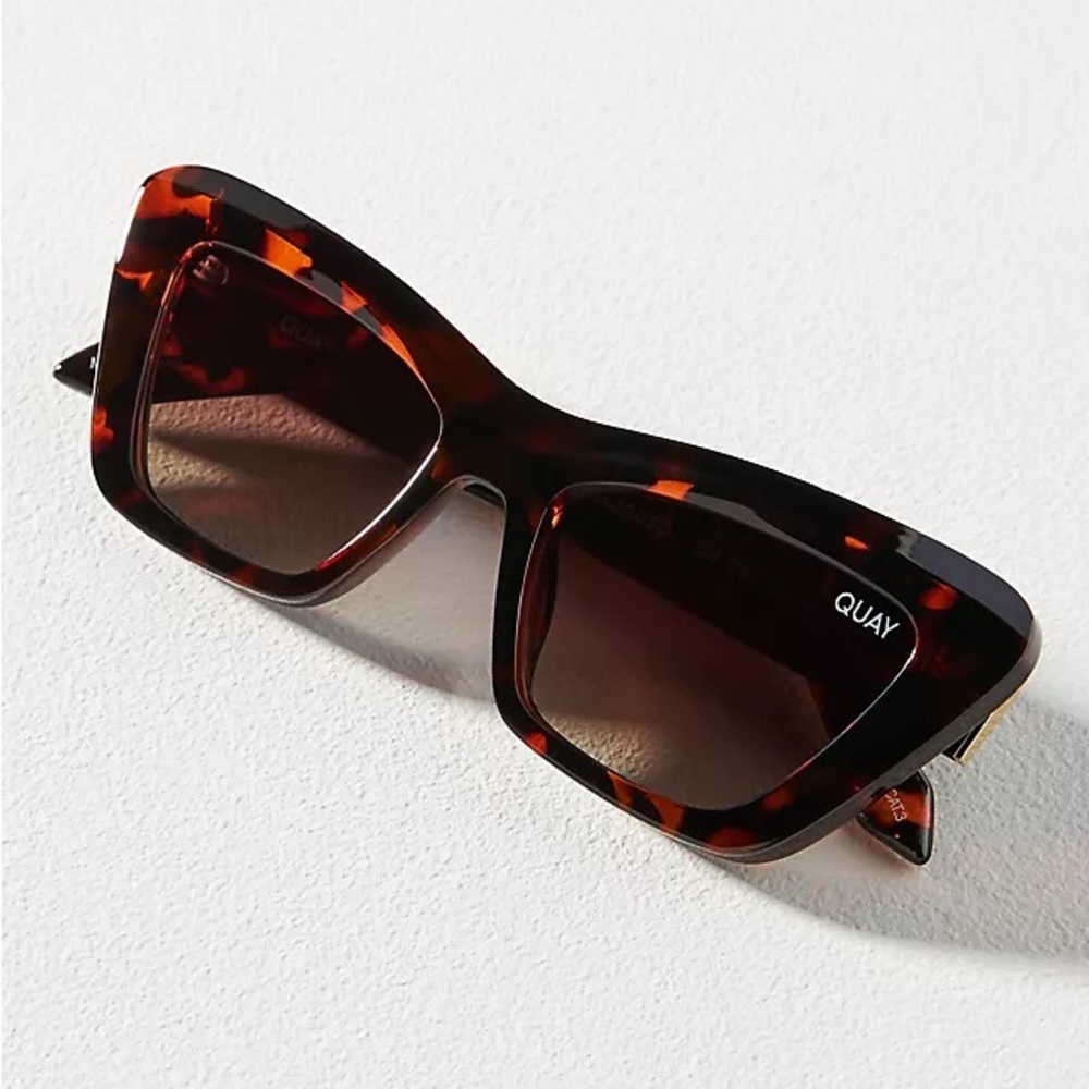 QUAY Sunglasses On the Radio - Polarized